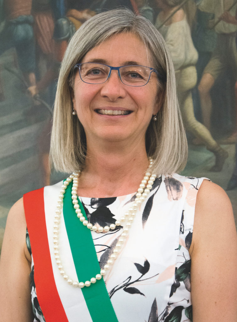 Ivana Gaveglio sindaco Carmagnola foto Canada