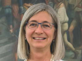 Ivana Gaveglio sindaco Carmagnola foto Canada