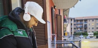 Daniele Dj sul balcone Carmagnola