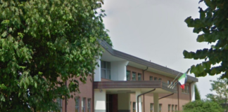 scuola elementare san bernardo carmagnola ph Google Street View