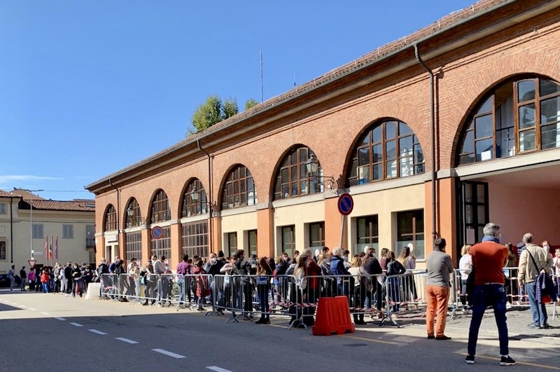 L'hotspot scolastico Covid-19 di Carmagnola apre anche la domenica