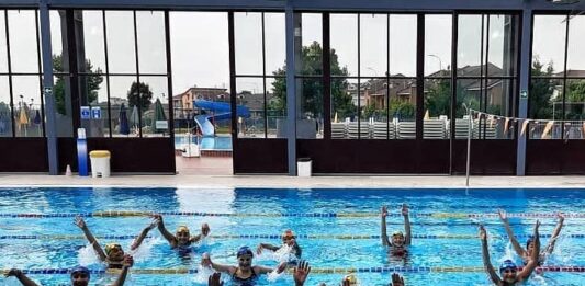 piscina carmagnola rischio di chiusura