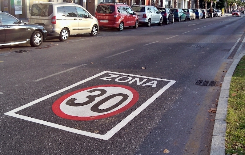 Carmagnola, arriva il Pums: niente sosta a pagamento, sì a bici e Zone 30