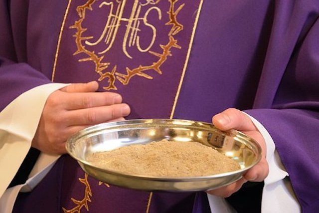 Mercoledì delle Ceneri alle parrocchie di Villastellone, di Santena e di Cambiano