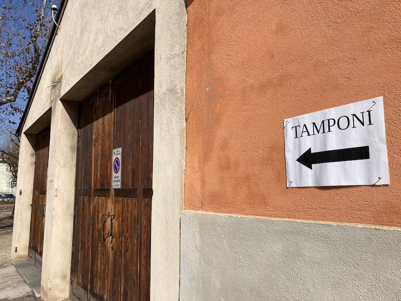 tamponi e vaccini covid carmagnola