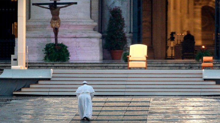 "Dio e il mondo che verrà", Domenico Agasso jr intervista Papa Francesco