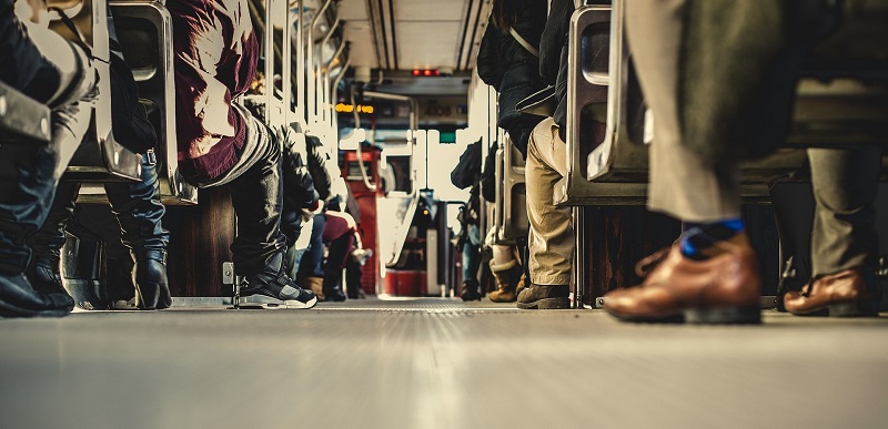 Una raccolta firme per migliorare il trasporto pubblico a Vinovo