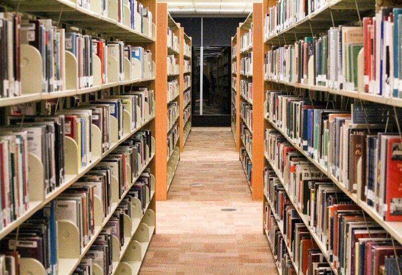 Trovato il gestore per la biblioteca di Villastellone
