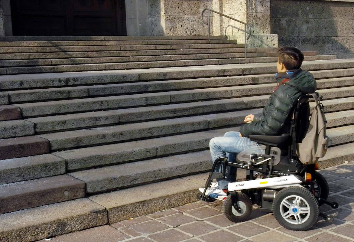Carmagnola: un Piano per l'eliminazione delle barriere architettoniche