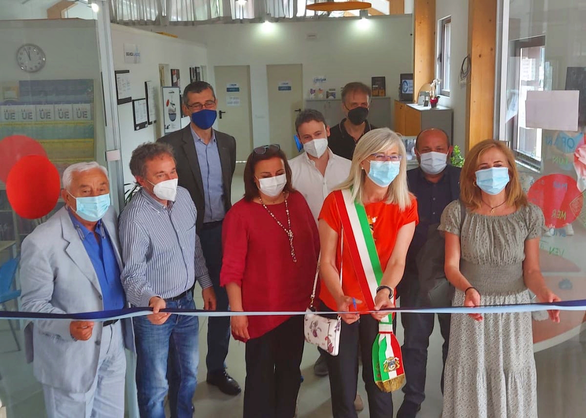 Carmagnola: inaugurato il nuovo Centro Competenze in piazza Italia