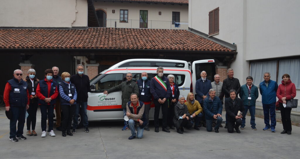 nuovo mezzo Auser carmagnola disabili