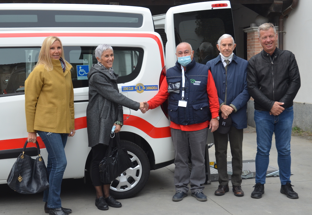 L'Auser Carmagnola può contare su un nuovo mezzo per disabili