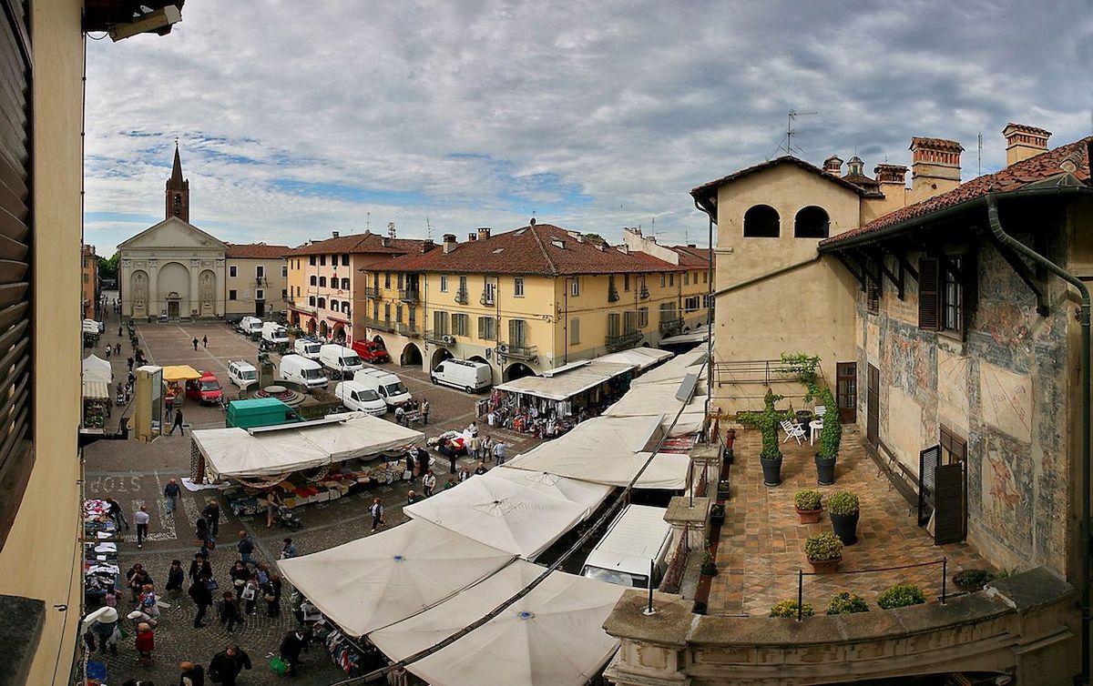 Carmagnola, mercati straordinari per lo shopping di Natale