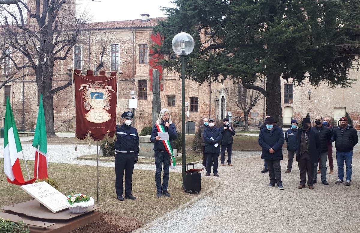 Carmagnola ha reso omaggio alle vittime delle foibe e agli esuli istriani