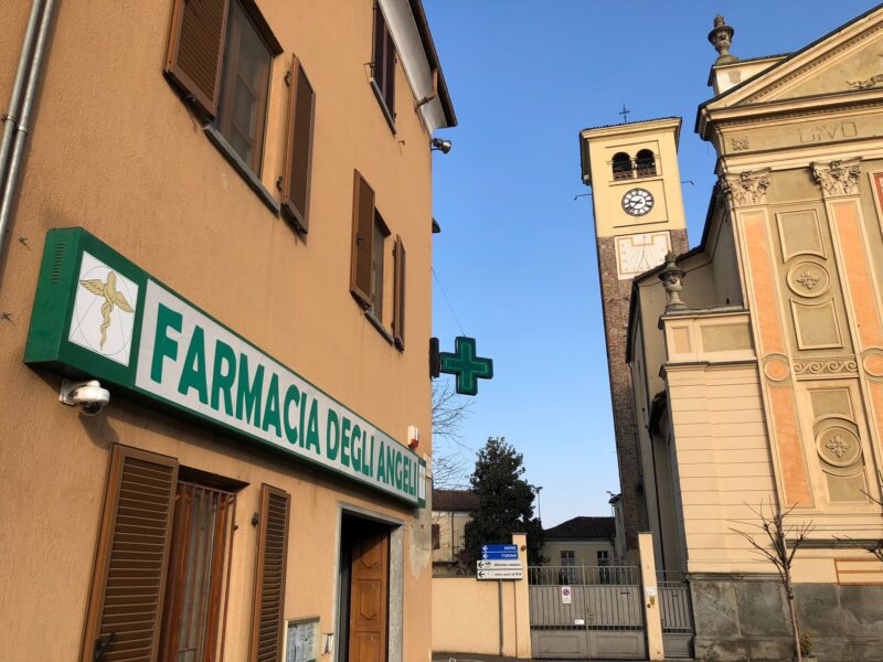 La farmacia di Castagnole raccoglie prodotti sanitari per l'Ucraina