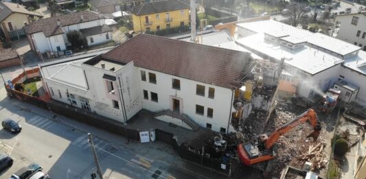 castagnole piemonte scuola abbattuta polo scolastico