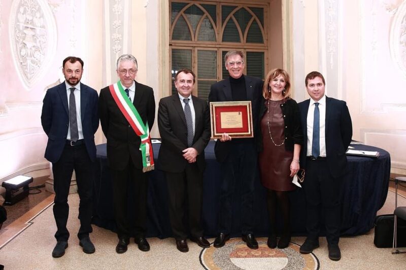Santena dà la cittadinanza onoraria a Marco Boglione