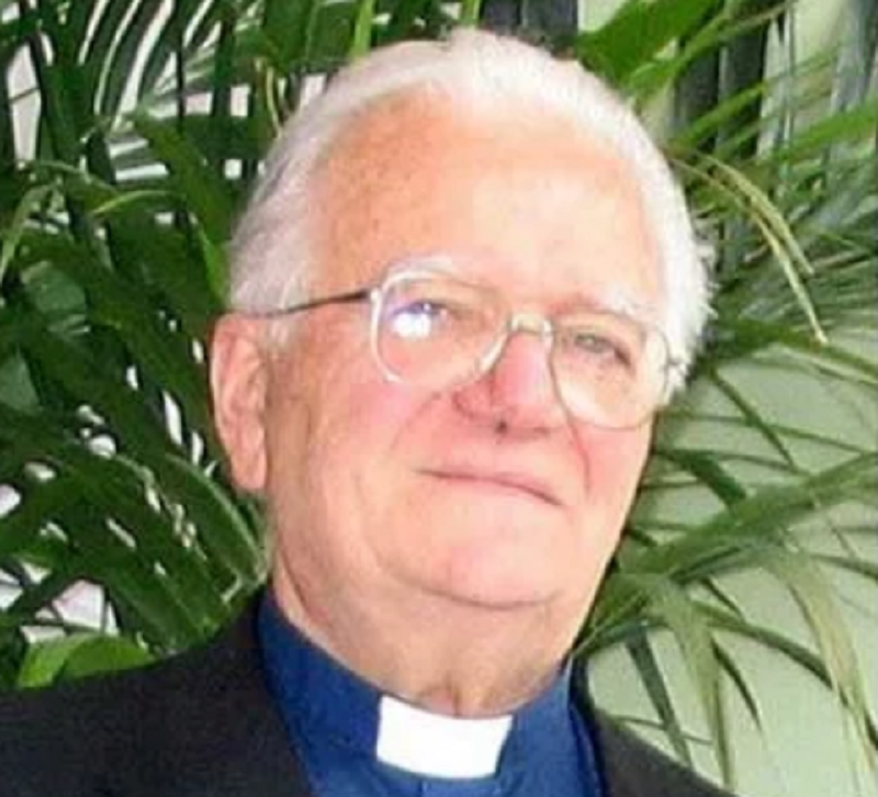 Lutto a Carignano per l'ex parroco don Giuseppe Fasano