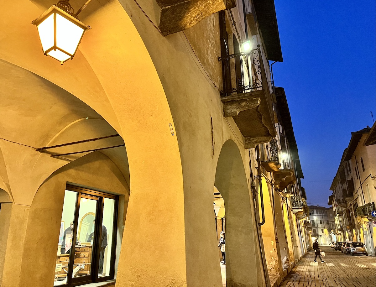 Carmagnola: arrivano i led e si potenzia l'illuminazione di via Valobra