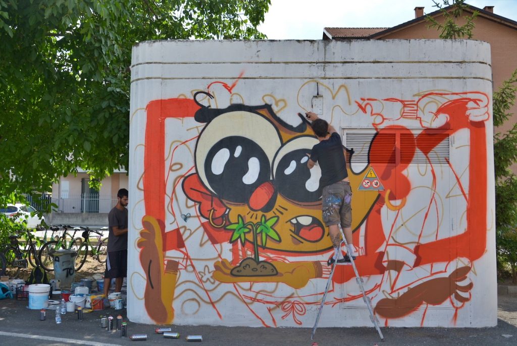 murales carmagnolese puffi urban art carmagnola