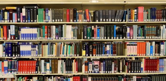 Racconigi biblioteca contributo libri