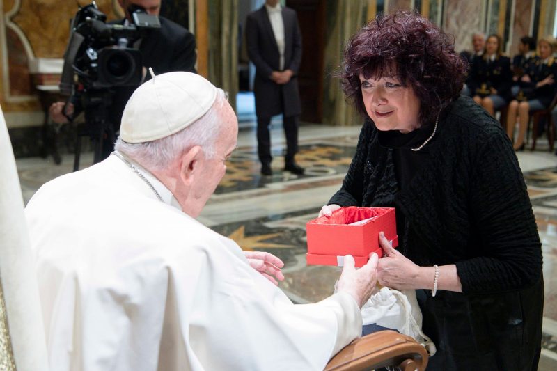 Papa Francesco scrive a Castagnole per ringraziare dei doni ricevuti