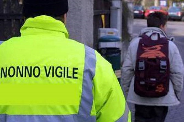 Anziani per Carmagnola, aperte le domande per il bando 2023