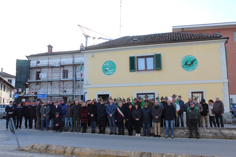 Caramagna, intitolata la sala storica della sede Alpini a Roberto Sanson