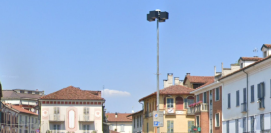 sondaggio piazza carignano