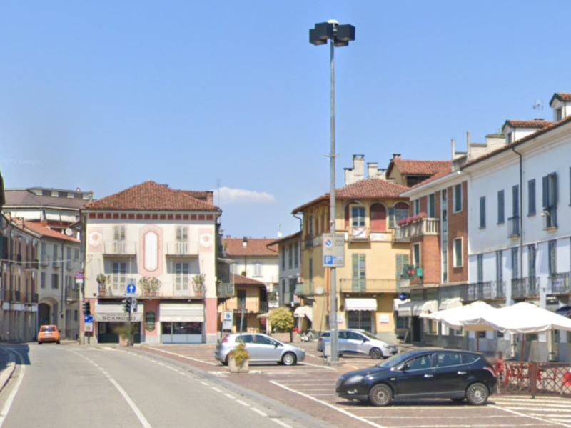 sondaggio piazza carignano