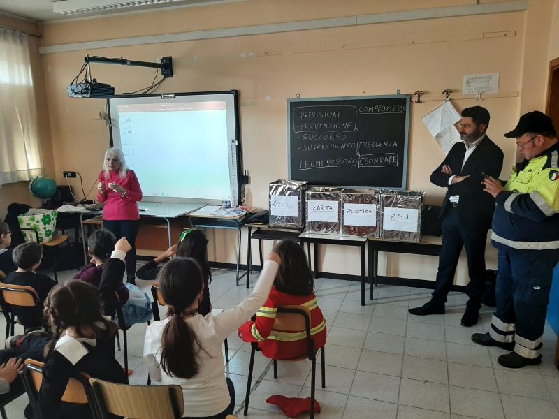 Villastellone: lezioni di Protezione Civile con Emergenza Radio e CB Stella