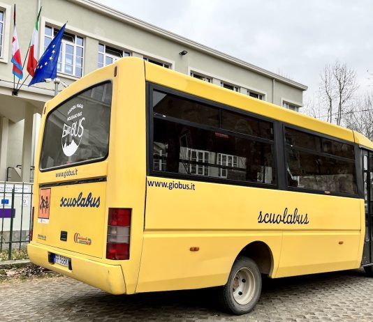 servizio scuolabus a carmagnola trasporto biblioteca