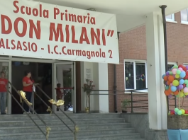 Spettacolo teatrale sui diritti dei bambini messo in scena dagli allievi della Primaria di Salsasio festa 50 anni scuola don Milani salsasio carmagnola