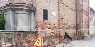 piobesi torinese posa fibra ottica lavori in corso cantiere centro storico