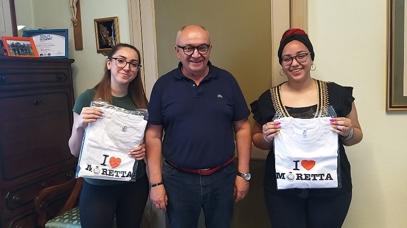 Il Comune di Moretta ringrazia le due stagiste Miriam e Carlotta