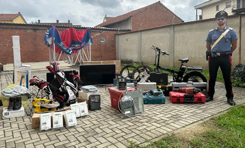 Villastellone merce rubata