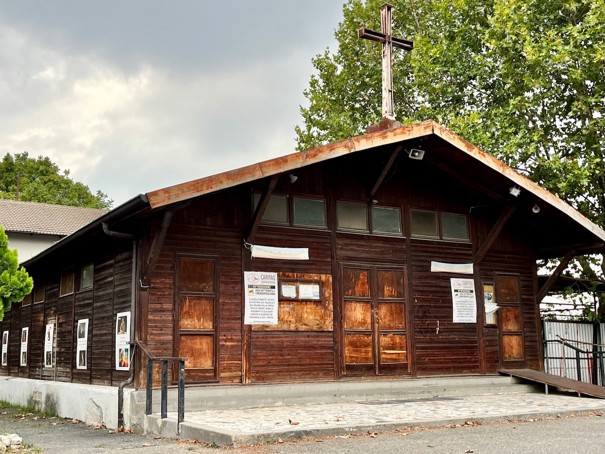 Azione Carmagnola: «no alla demolizione della chiesetta di legno»