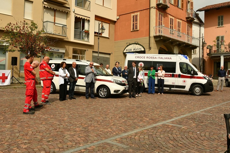 Poirino, inaugurati quattro nuovi mezzi di soccorso per la Croce Rossa