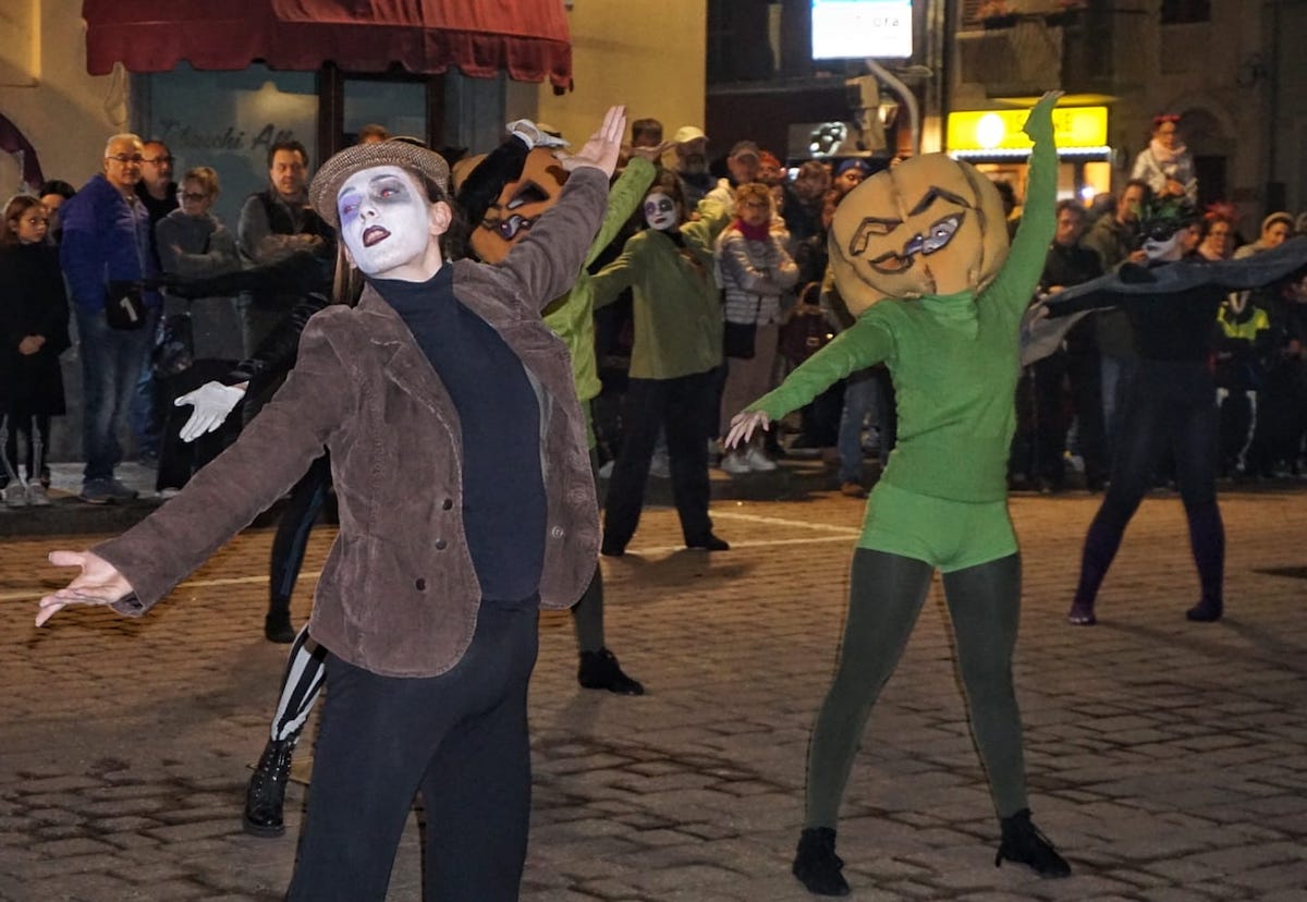 Carmagnola si prepara per tre giorni nel segno di Halloween e delle civette