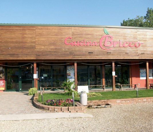 Carmagnola rapina Cascina Bricco