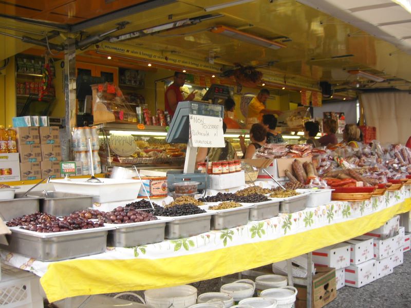 Villastellone: nel periodo di Natale anticipati i mercati settimanali