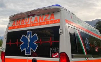 Poirino, ragazza di 17 anni cade dal balcone: non è in pericolo di vita Poirino balcone