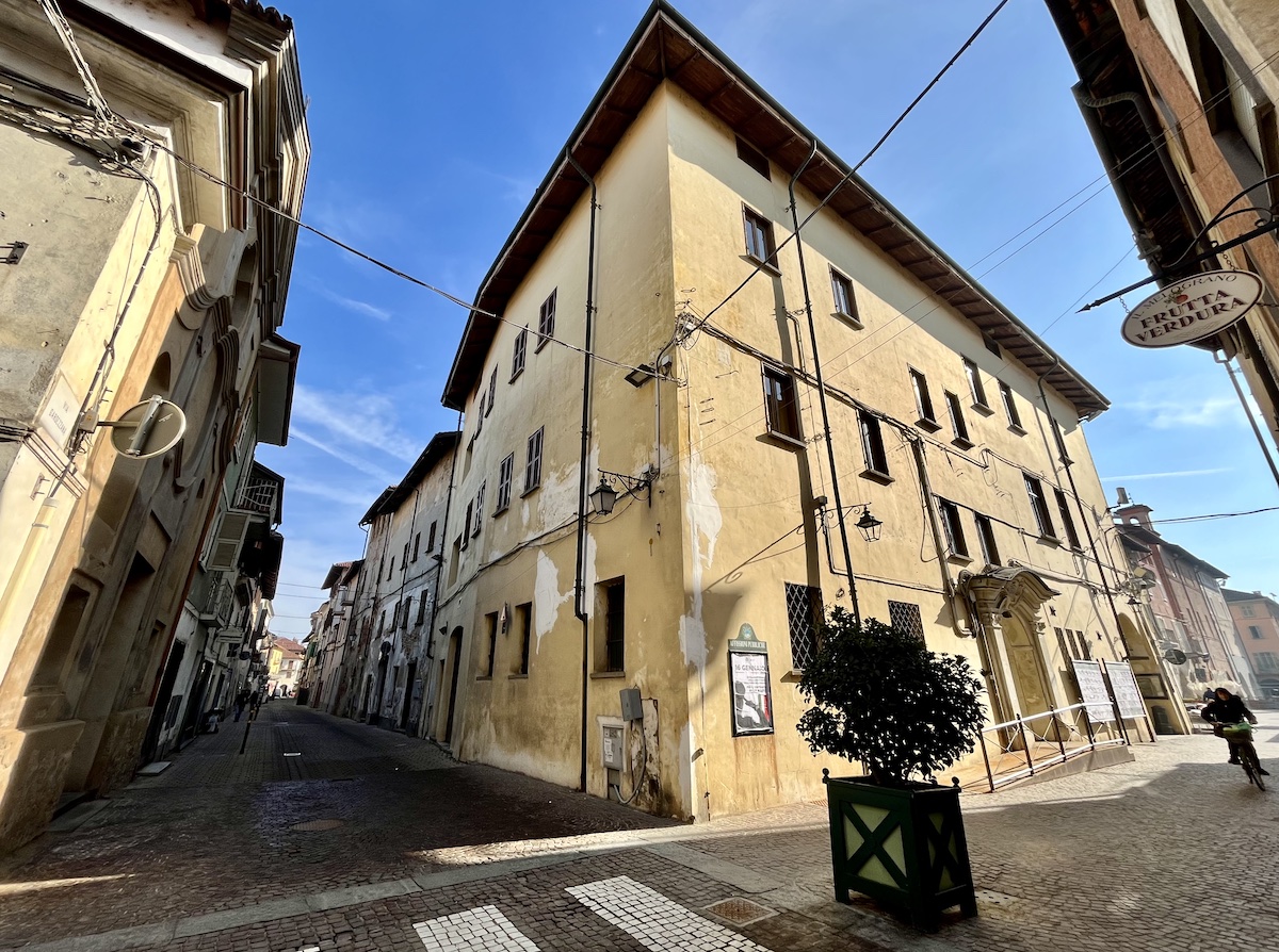biblioteca Carmagnola lavori