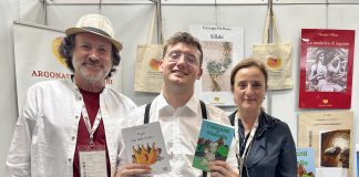 scrivi e pubblica