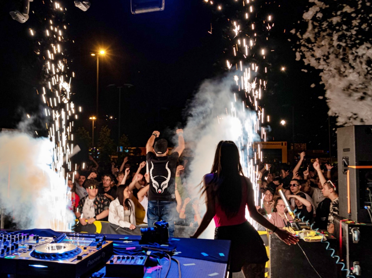 Schiuma Party a Carmagnola per la festa di fine anno scolastico