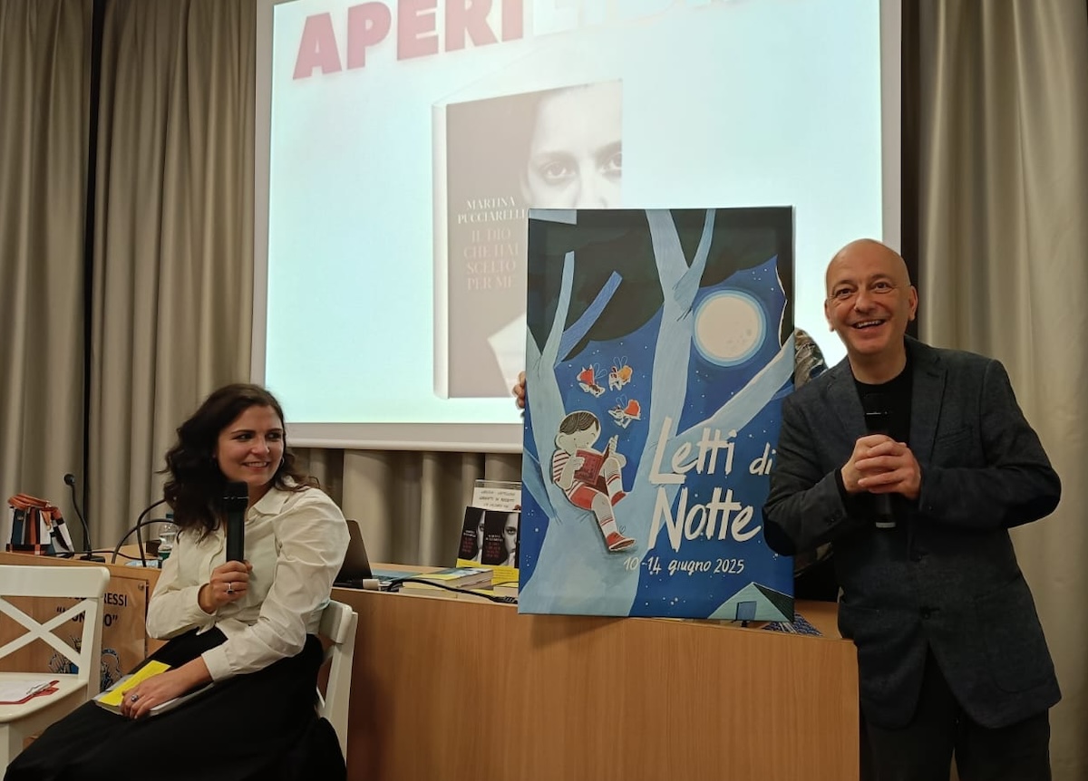 Video Aperilibro Carmagnola