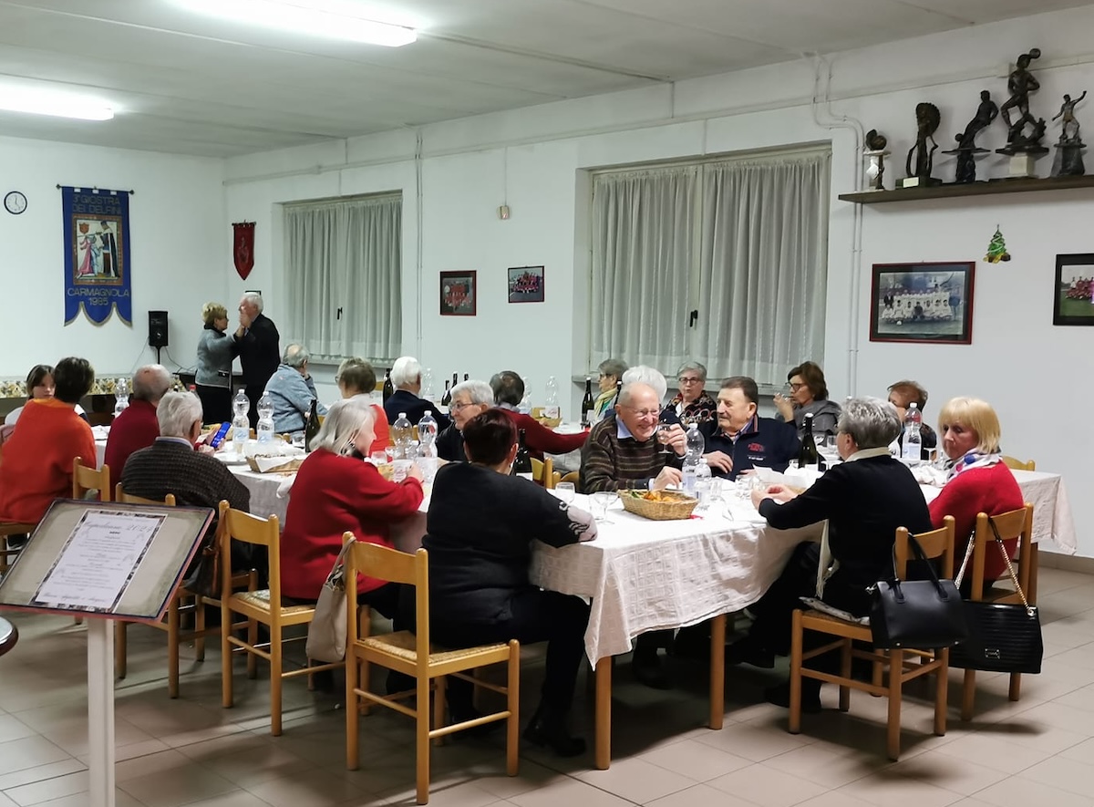 centri di incontro carmagnola