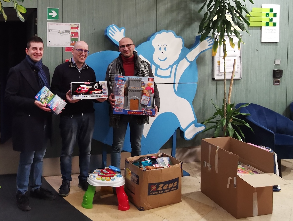 natale solidarietà carmagnola salsasio casa ugi