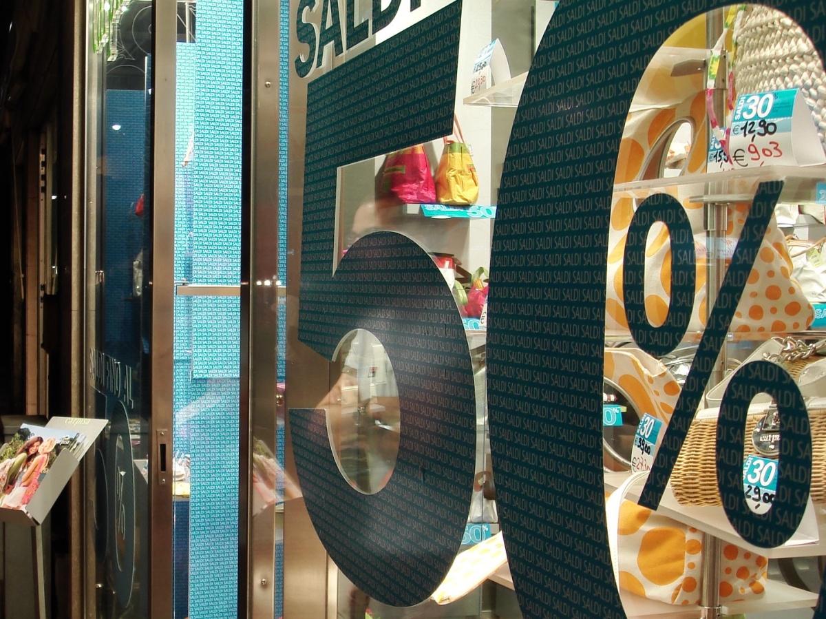 Sabato 4 gennaio 2025 partono i saldi invernali in Piemonte
