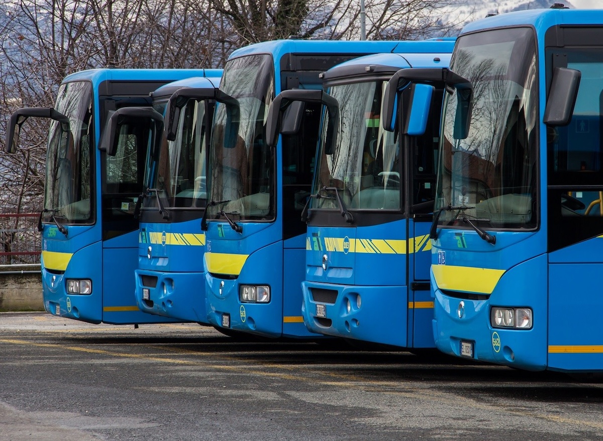 "Pochi utenti": torna la scure regionale sulle linee bus Carmagnola-Torino per gli stabilimenti Teksid e Stellantis